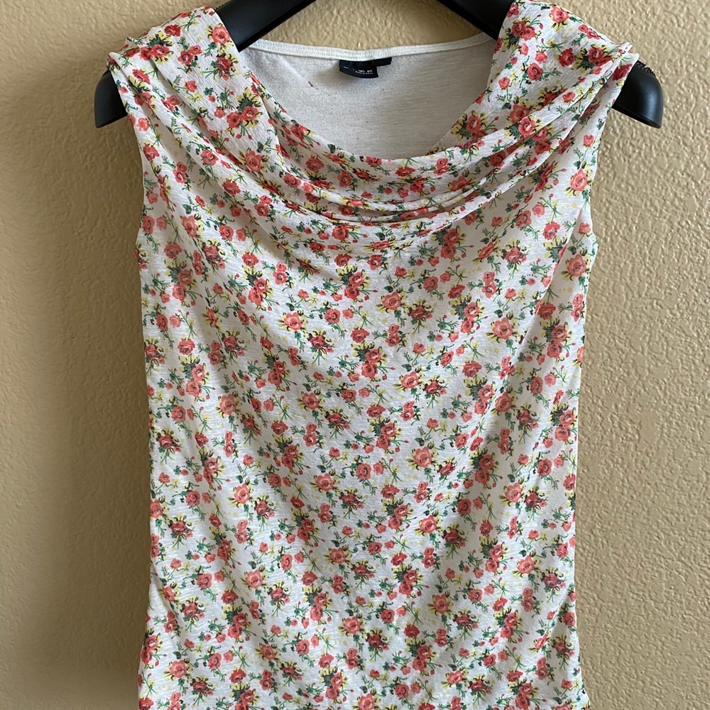 Floral top